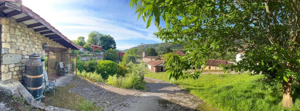 Apartamentos Rurales La Casa Vieja De Alceda Eksteriør billede