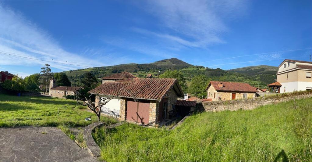 Apartamentos Rurales La Casa Vieja De Alceda Eksteriør billede