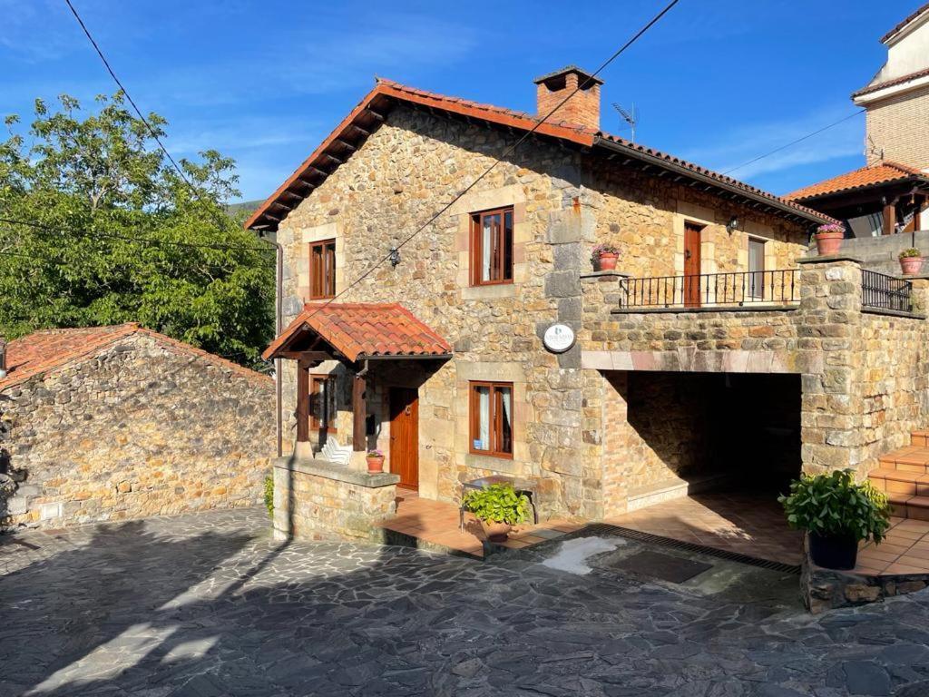 Apartamentos Rurales La Casa Vieja De Alceda Eksteriør billede