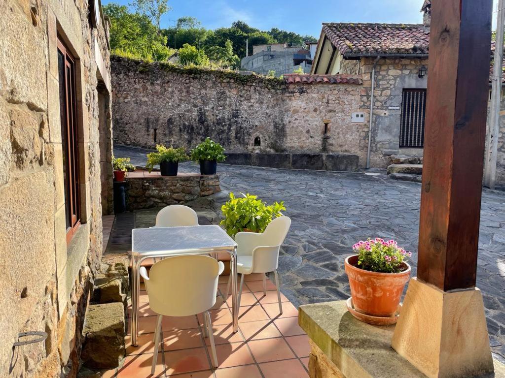 Apartamentos Rurales La Casa Vieja De Alceda Eksteriør billede