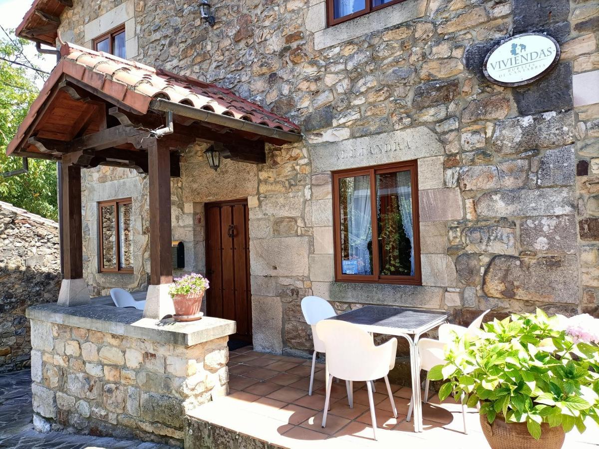 Apartamentos Rurales La Casa Vieja De Alceda Eksteriør billede