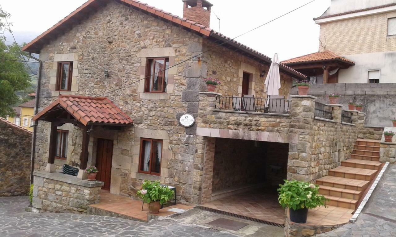 Apartamentos Rurales La Casa Vieja De Alceda Eksteriør billede