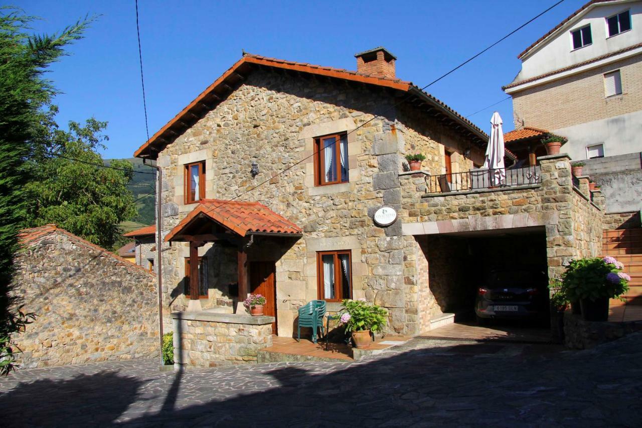 Apartamentos Rurales La Casa Vieja De Alceda Eksteriør billede